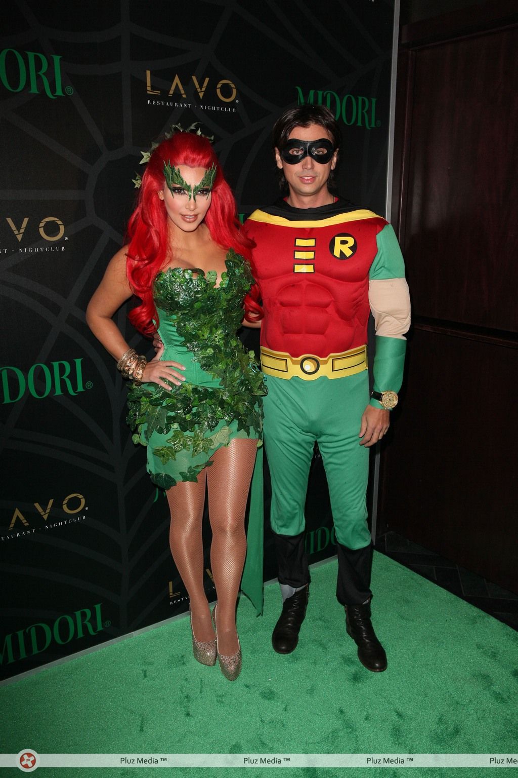 Kim Kardashian hosts the Midori Melon Green Halloween Party | Picture 113385